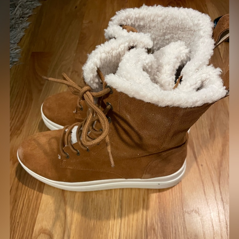 Jslides Torrie Water Resistant Boot - image 5